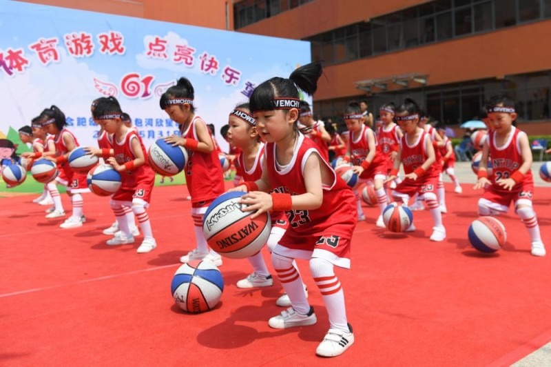 辽宁全场三分25中6，出现了高达23次失误