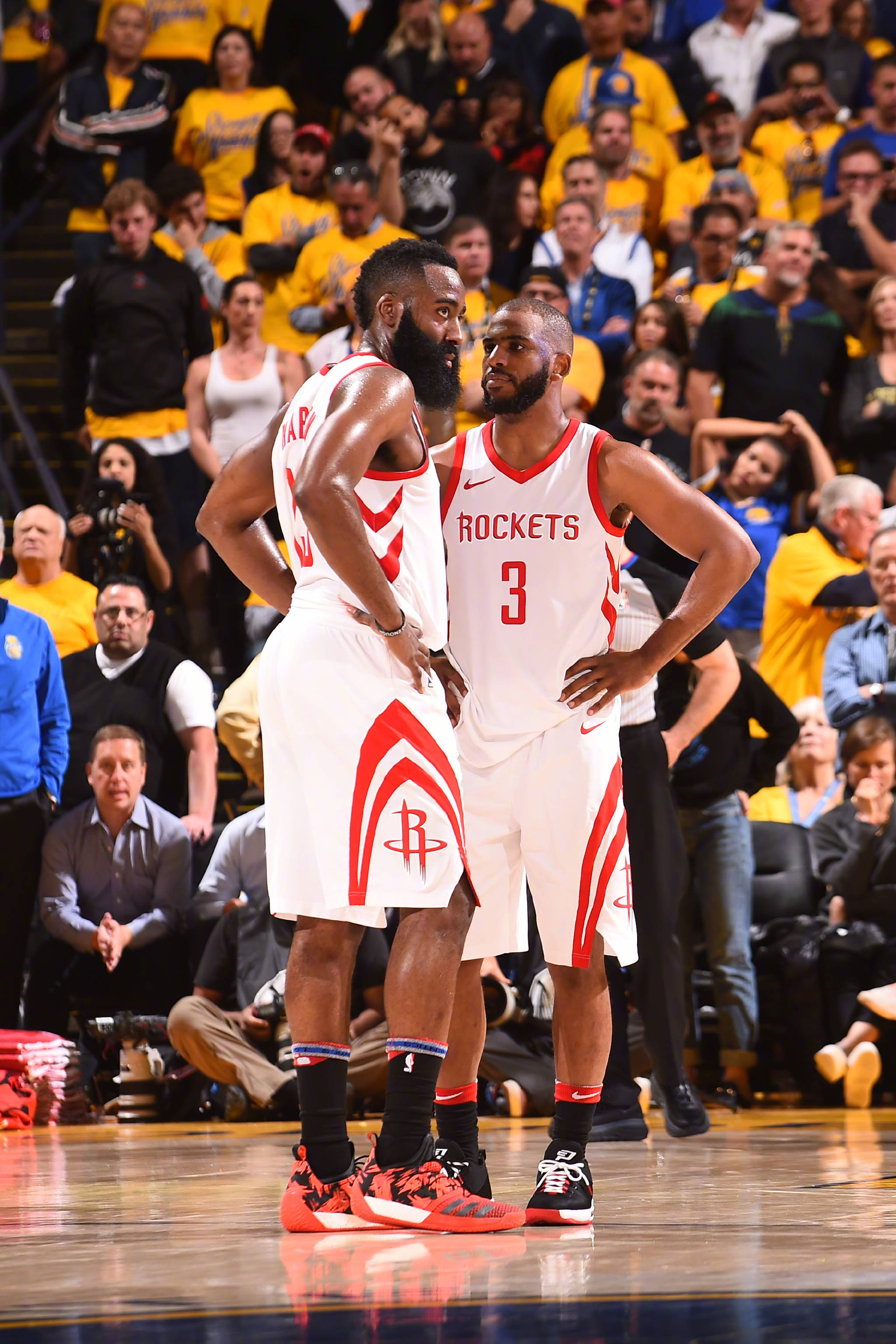 加紧为伤员 加紧为伤员