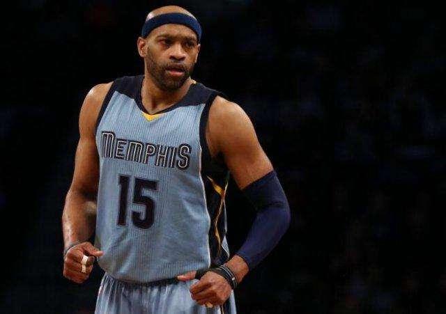 多场比赛中 多场比赛中