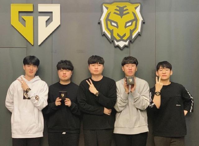 争取更为优 争取更为优