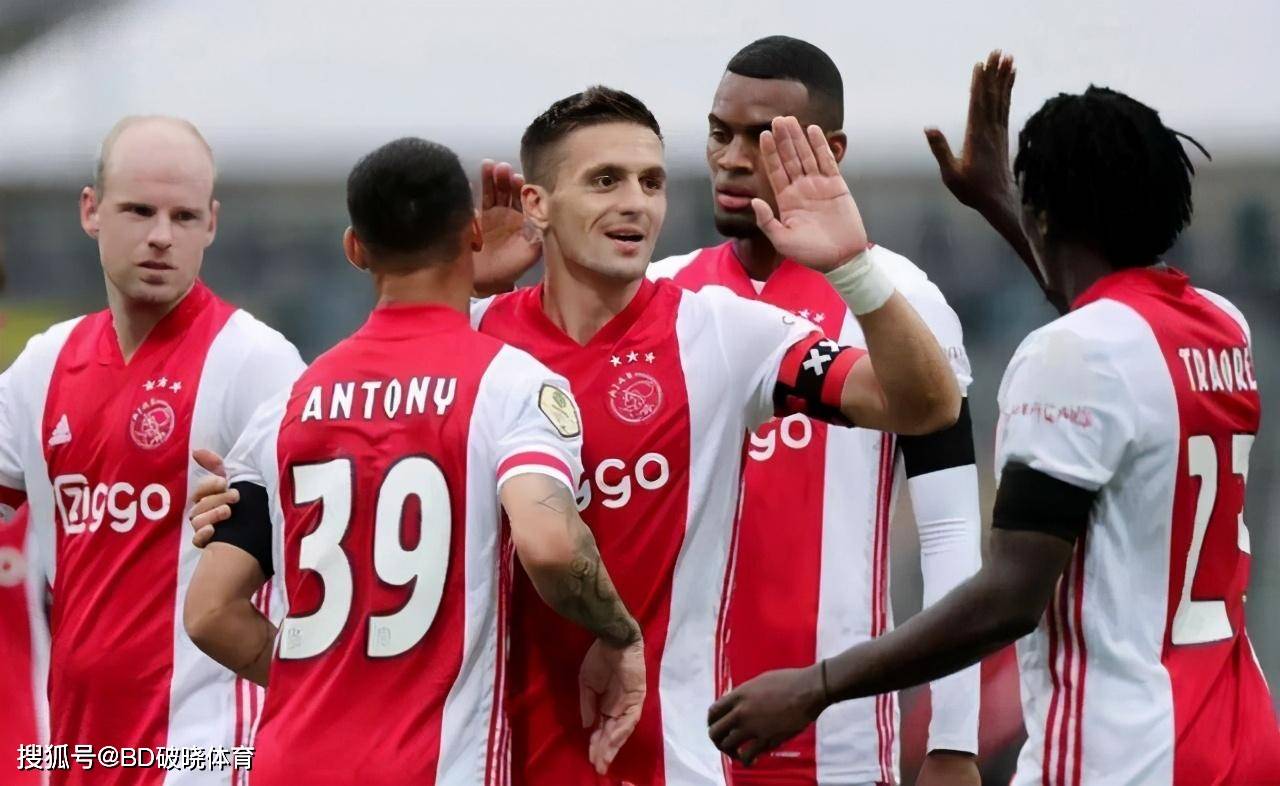 三年合同背 三年合同背